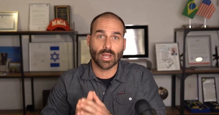 Prefeito bolsonarista chama Eduardo Bolsonaro de ‘merda'. Foto: Eduardo Bolsonaro via Youtube