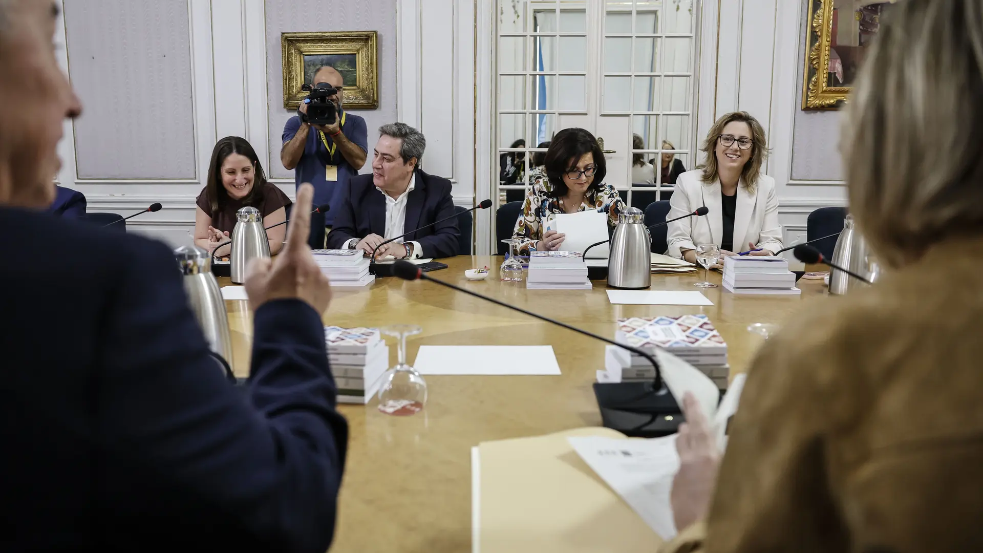 El PP ofrecerá un nombre "de consenso" para suceder a Mazón y Vox pide ...
