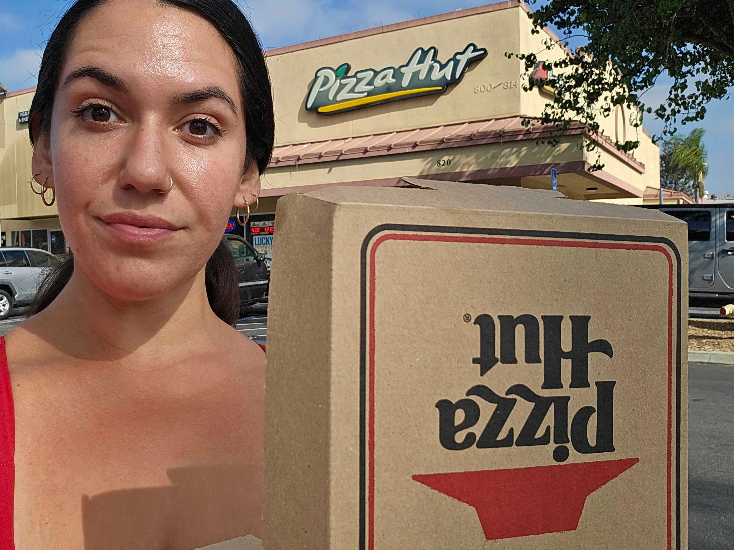 I visited Pizza Hut after Yum! Brands said it was exploring a sale and saw one big reason the chain is struggling<br><br>