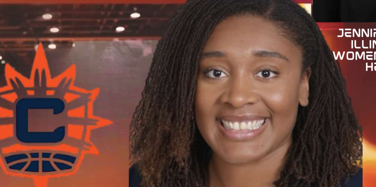 UConn and WNBA standout Morgan Tuck to speak at Illinois College tonight