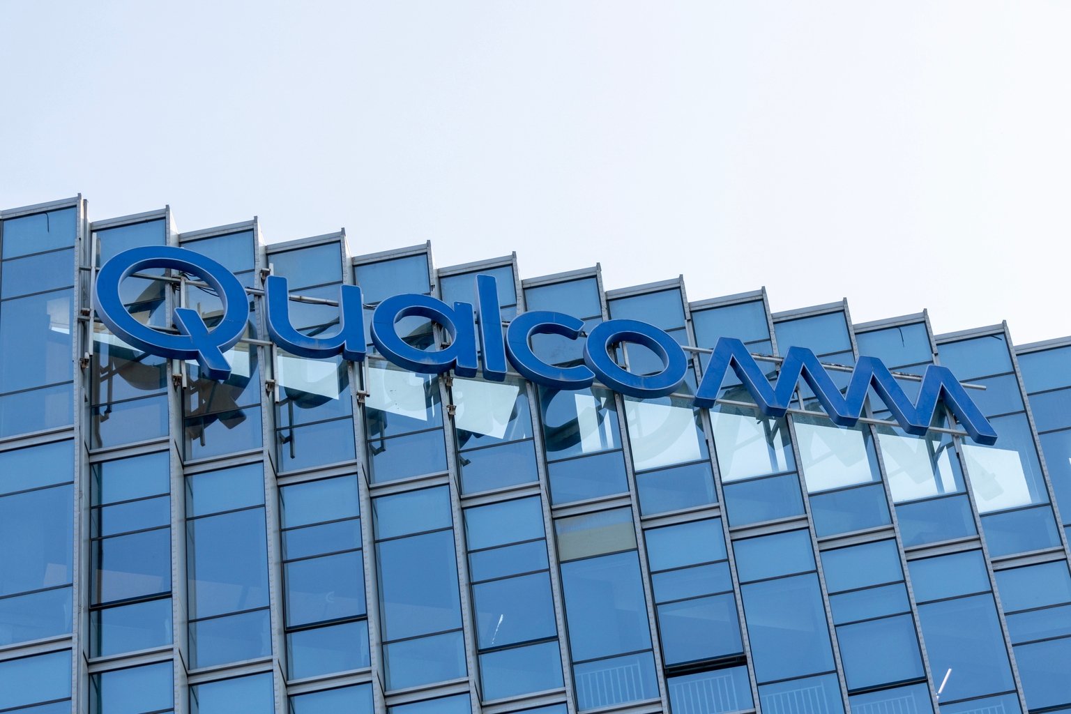 Qualcomm crashes amid weak Q2 guidance<br><br>