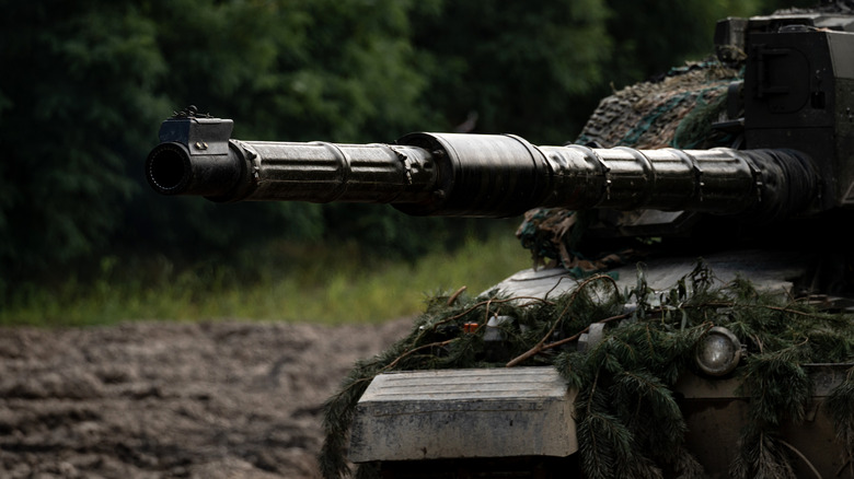 Everything To Know About The British-Made 'Challenger' Main Battle Tanks