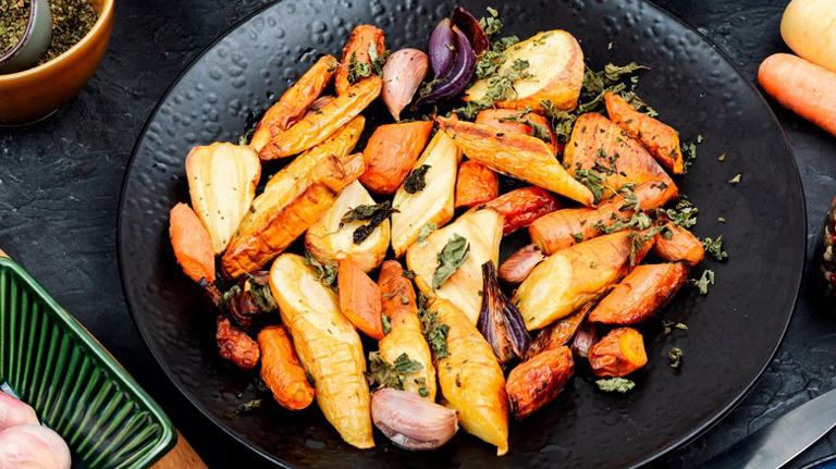 Avoid Soggy Crock-Pot Vegetables With This Simple Timing Trick