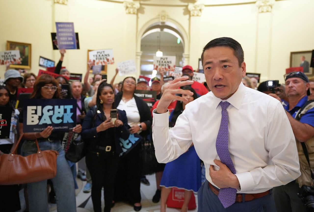 Greg Abbott pushes Texas Supreme Court to oust Rep. Gene Wu for leading ...