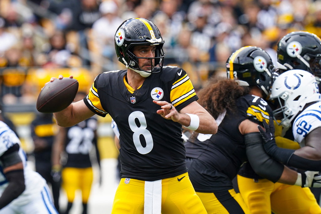 Aaron Rodgers and first-place Steelers confident in their passing game ...
