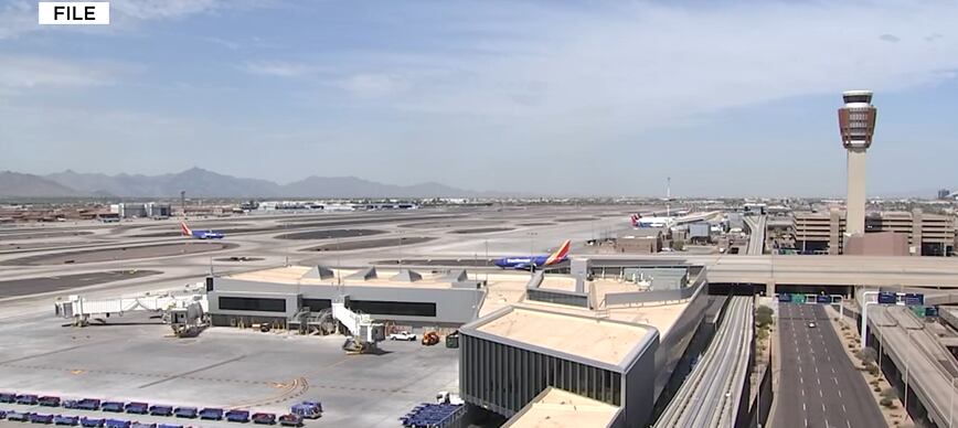 200+ flights delayed at Phoenix Sky Harbor; here’s why