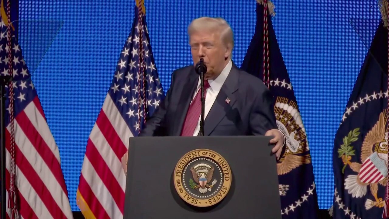 Trump touts private job creation, slimmer government payroll
