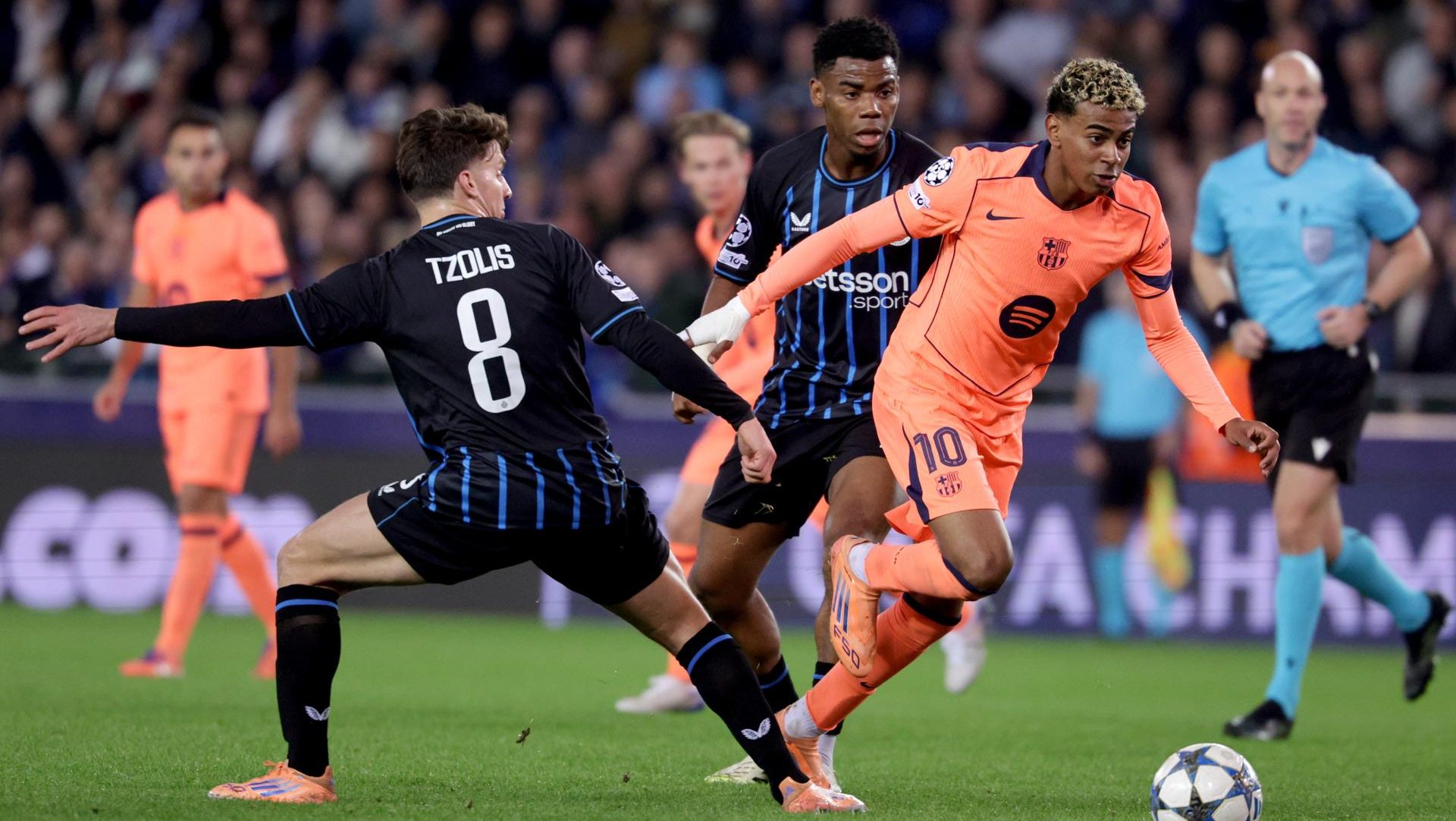 Lamine Yamal evita la derrota del Barcelona en un vibrante 3-3 ante Brujas  en Champions League