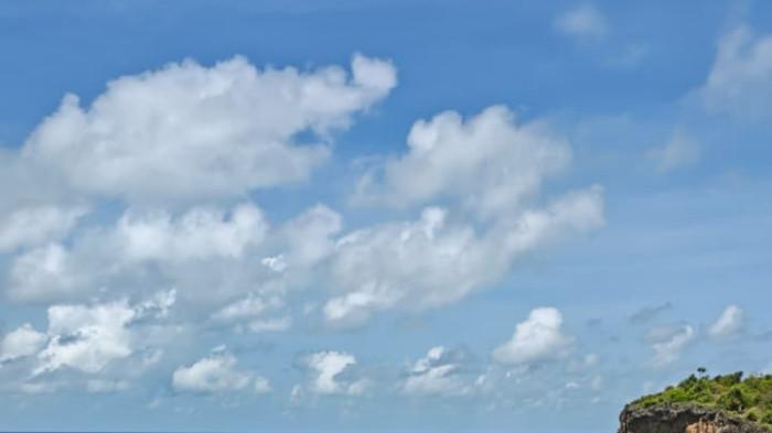 Prakiraan Cuaca Papua Barat 13 November: Hujan dan Berawan