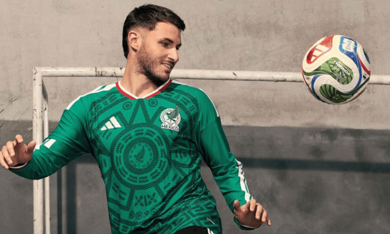 Nueva camiseta de la Selección de México para el Mundial 2026 causa  polémica por su precio récord