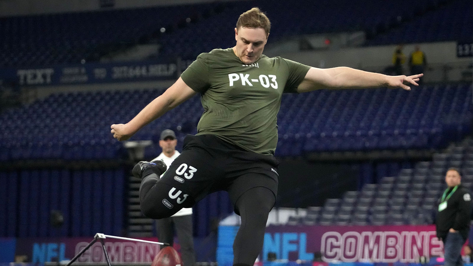 rams-get-boost-with-the-thiccer-kicker-signing