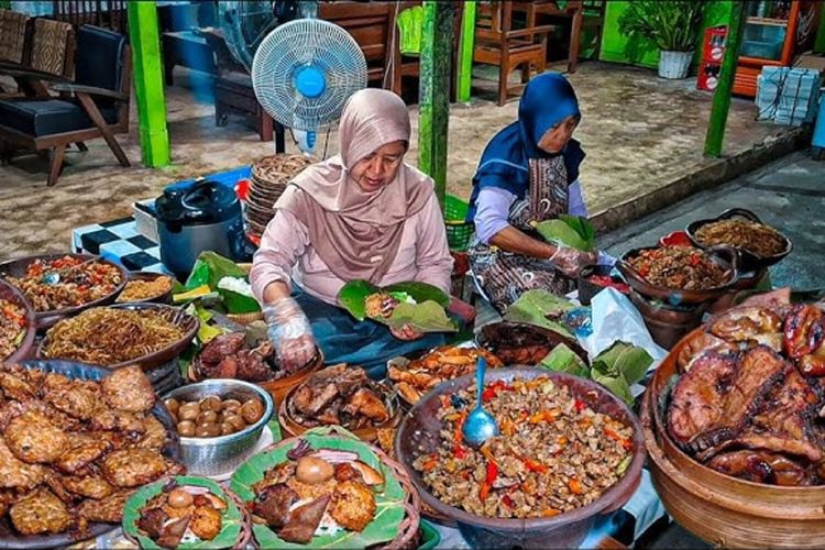 Sego Berkat Mbah Pawiro Ranti, Kuliner Legendaris Gunungkidul yang ...