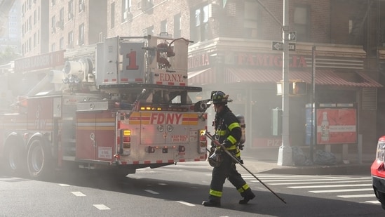 Bronx explosion: At least 5 firefighters injured in NYC car blast ...