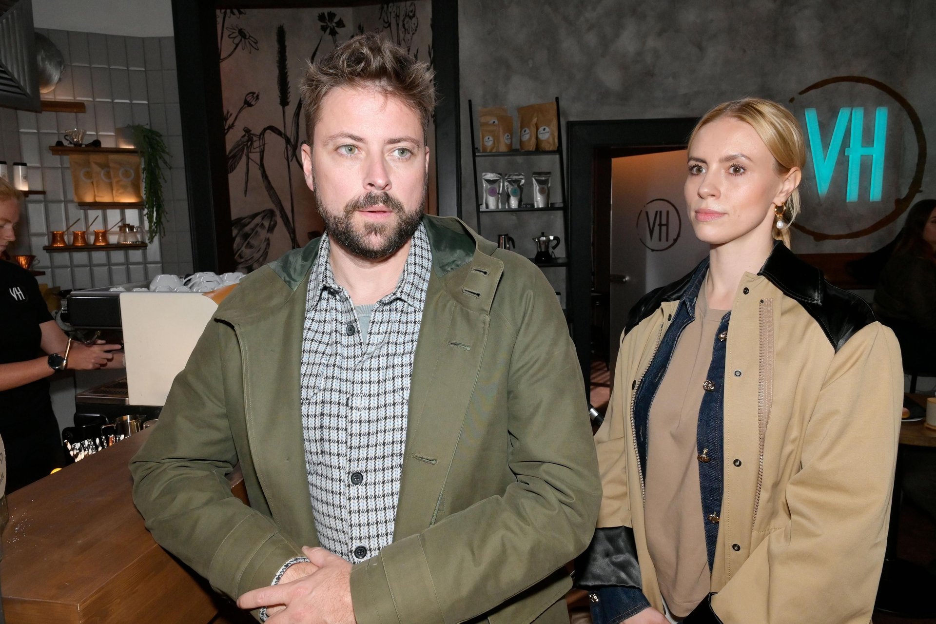 Schockmoment bei GZSZ: John und Zoe müssen plötzlich zusammenhalten