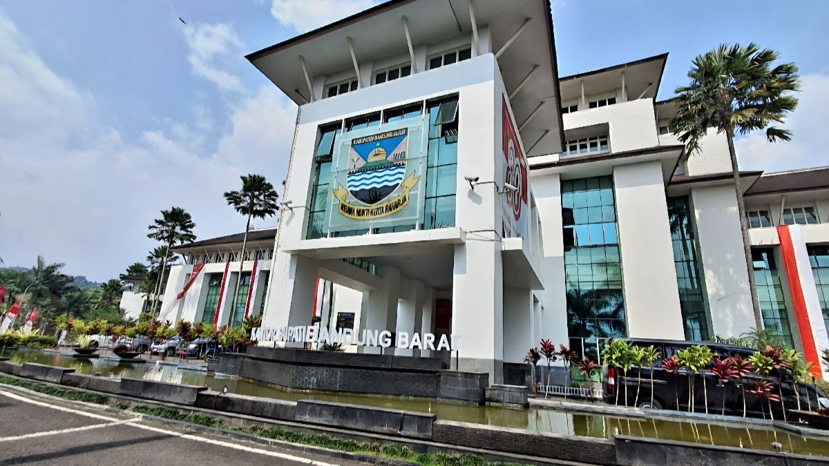 Bupati Jeje Ubah Lima Dinas KBB: Awal Era Baru Birokrasi?