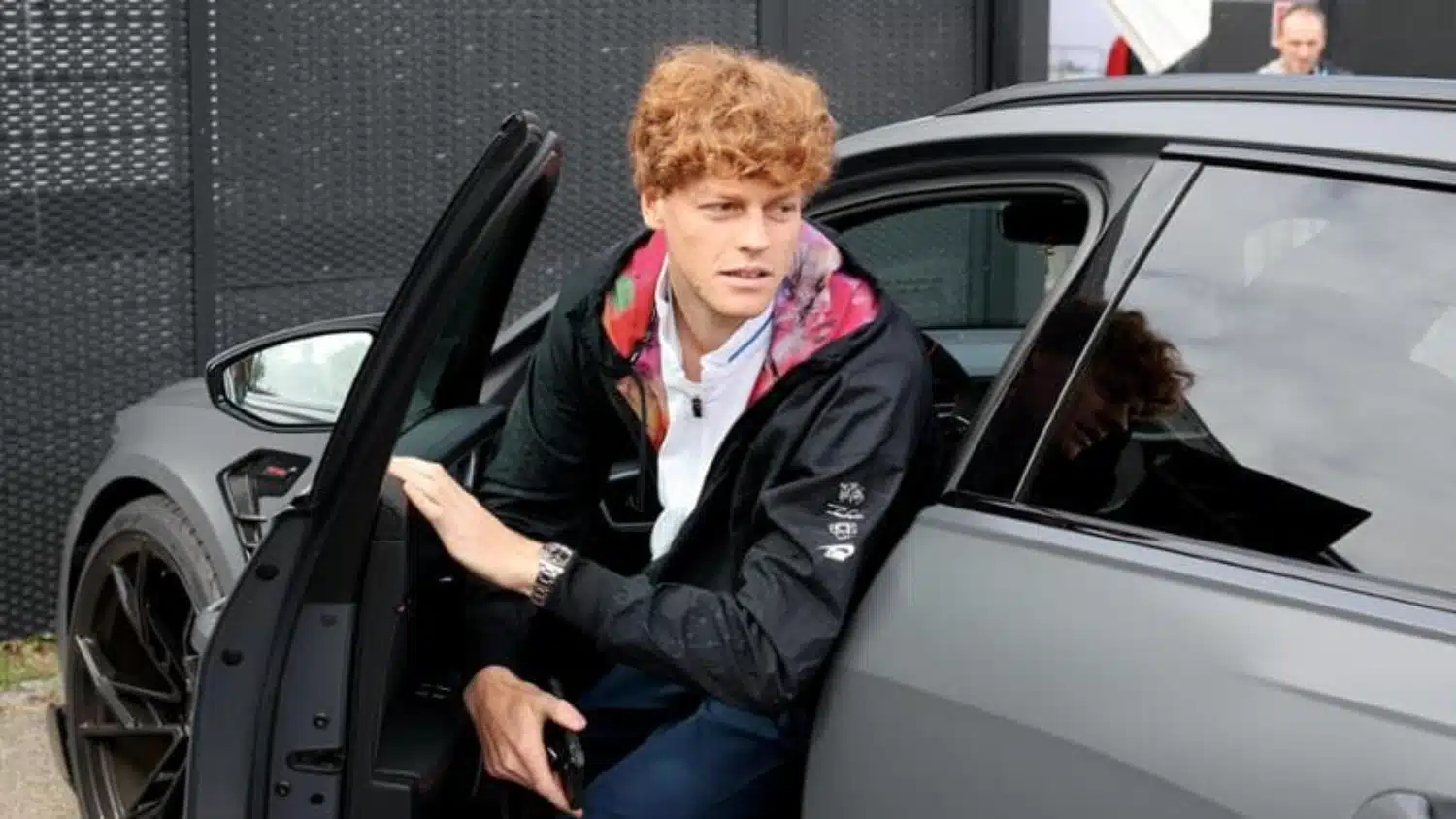 Ecco l'auto (da 250.000 euro) con cui Jannik Sinner è arrivato a Torino ...