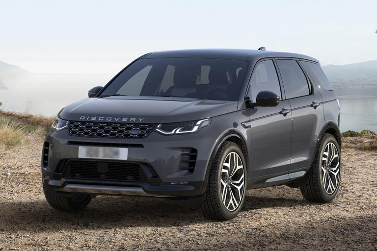 Land Rover vs. VW—The Only Two SUVs You Need for a Perfect Fall Getaway