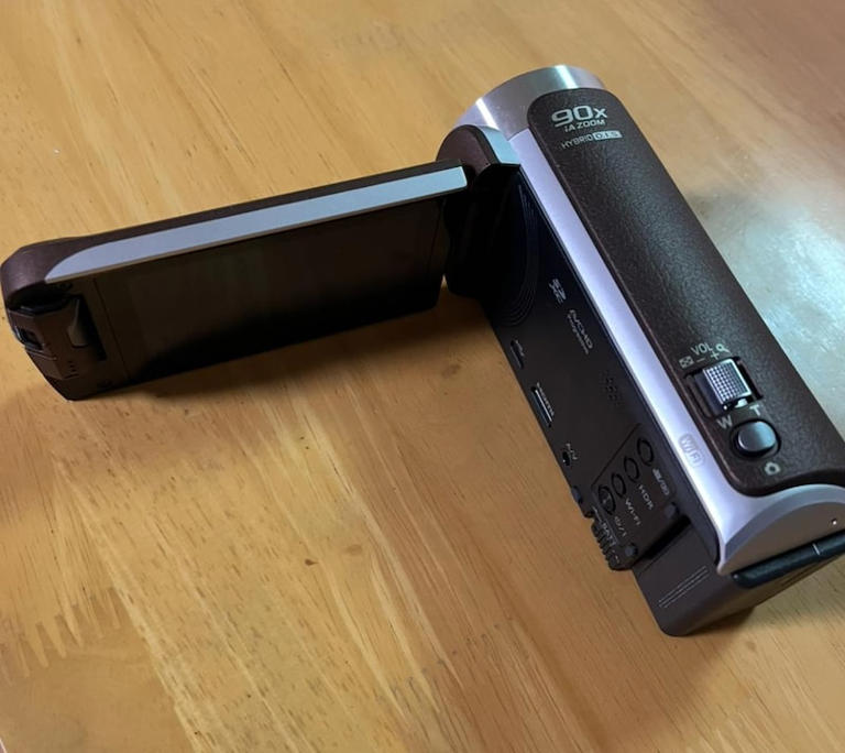 Panasonic HC-W590MS ビデオカメラ ほぼ新品 4952 Panasonic HC-W590MS-W パナソニック デジタルハイビジョンビデオ