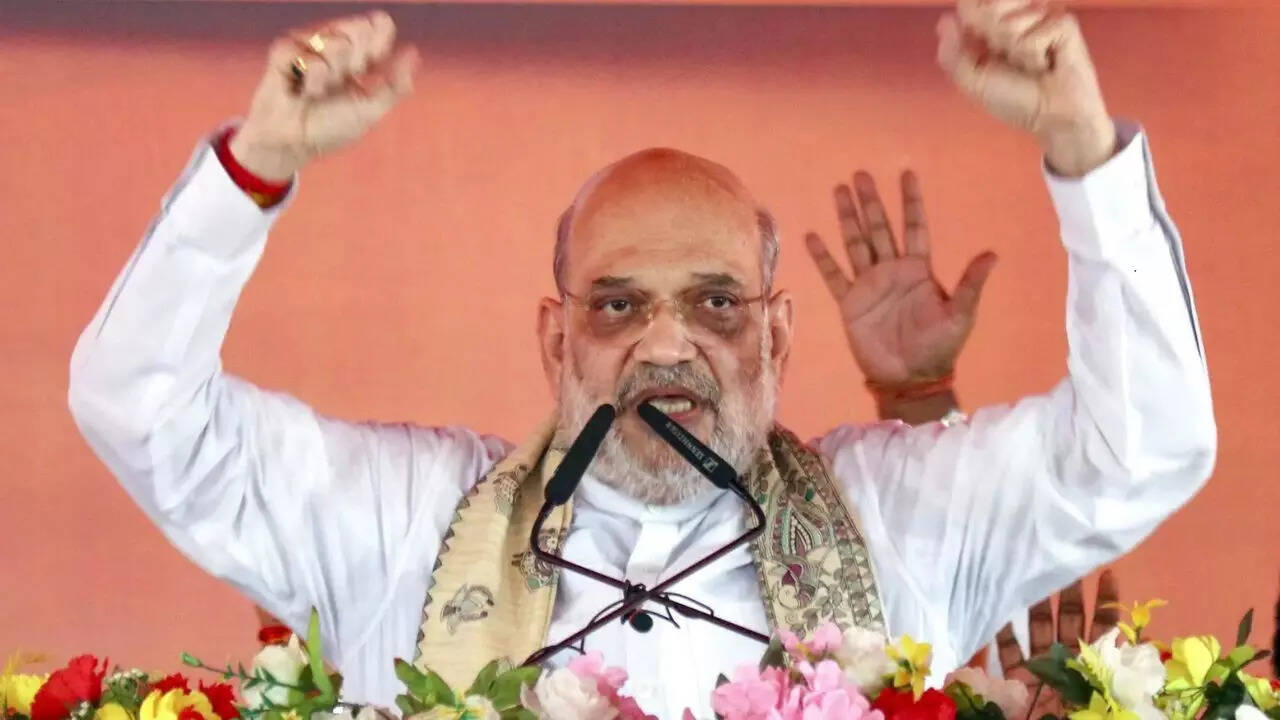 'They welcome infiltrators': Shah takes jibe at Lalu 'chacha' & Rahul ...