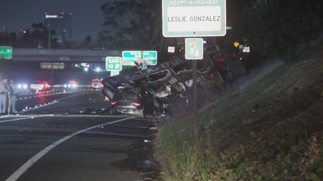Fiery crash between car and food truck on 10 Freeway in South Los ...