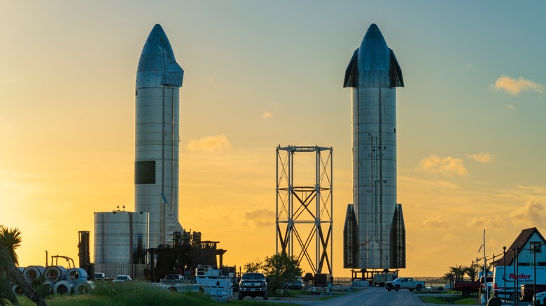 SpaceX's Raptor Engine Vs. Blue Origin's BE-4 - What's The Difference ...