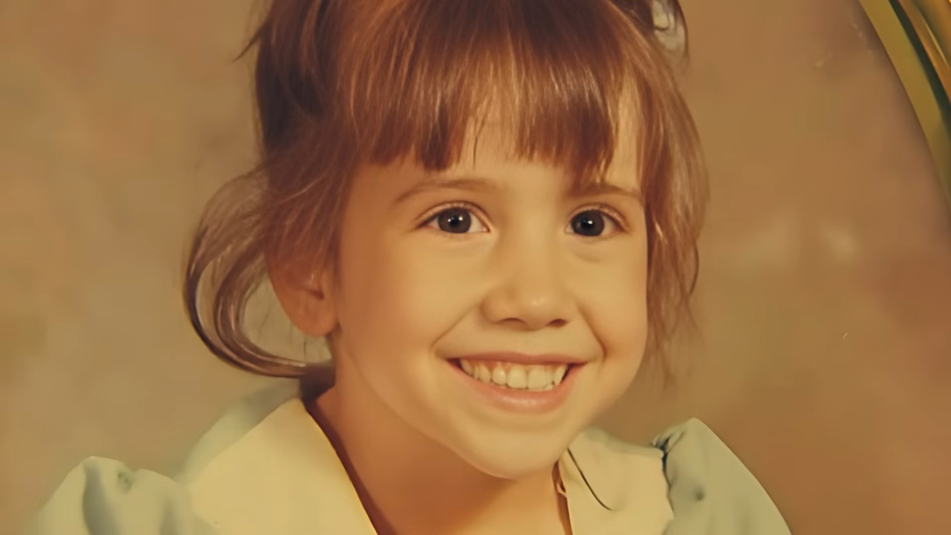 A Blue Sedan, a Missing 10-year-old Girl, and a Thanksgiving Tragedy