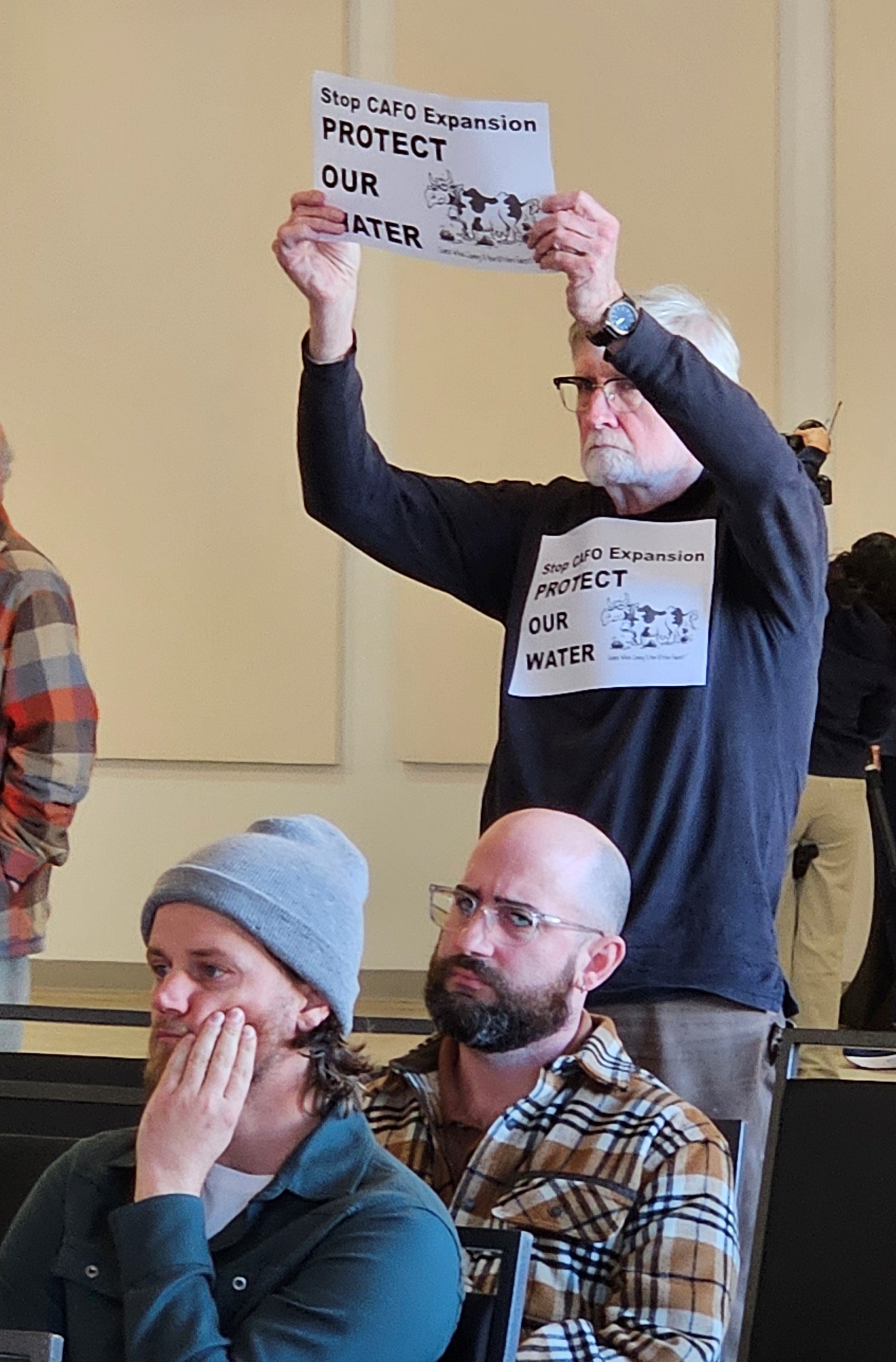 Door County CAFO hearing draws large crowd, many comments about Gilbert ...