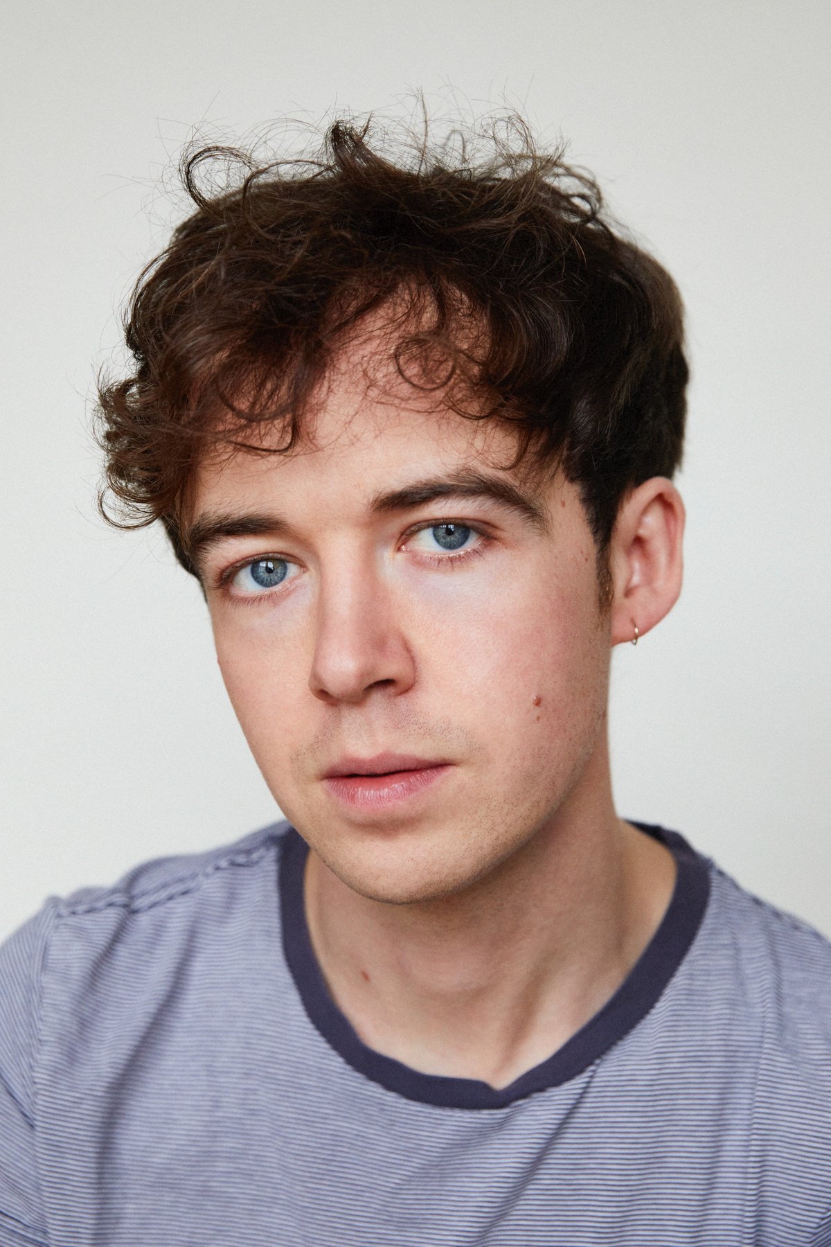 Alex Lawther on swapping Alien: Earth for cosy Leonard and Hungry Paul