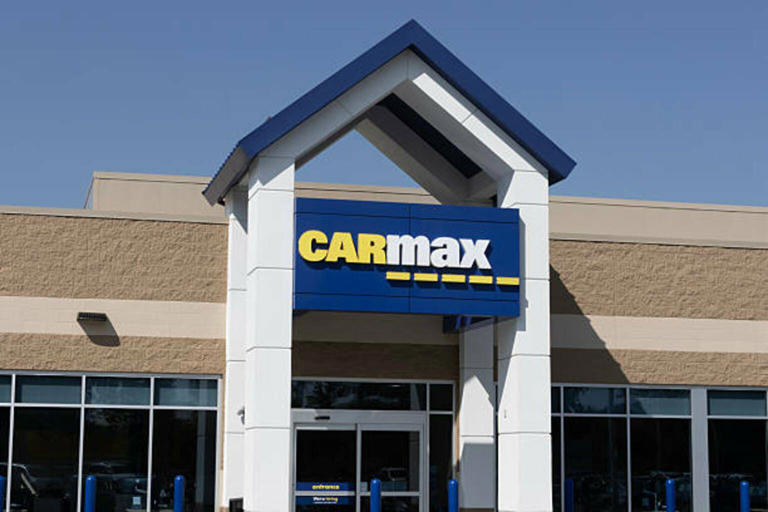 CarMax names David McCreight as interim CEO, expects Q3 comparable used ...