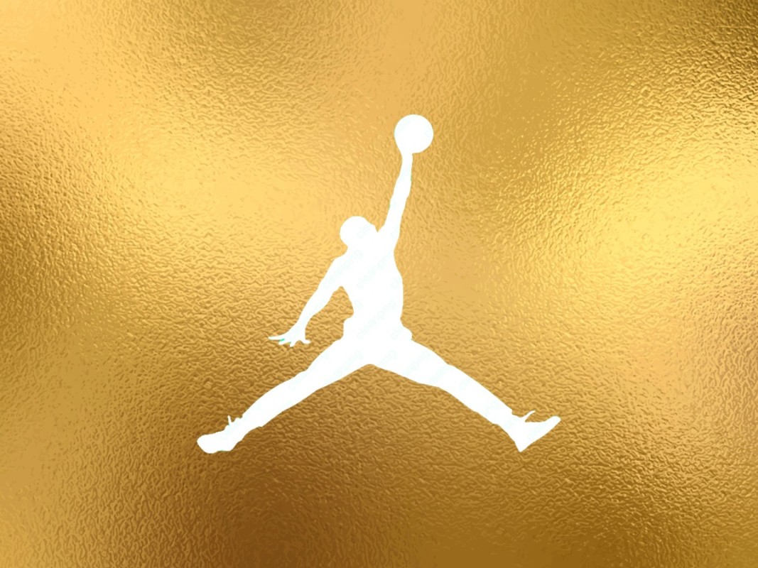 Nike’s ‘Very Comfortable’ Air Jordan 4 Sneakers Won’t Last Long at 50% Off