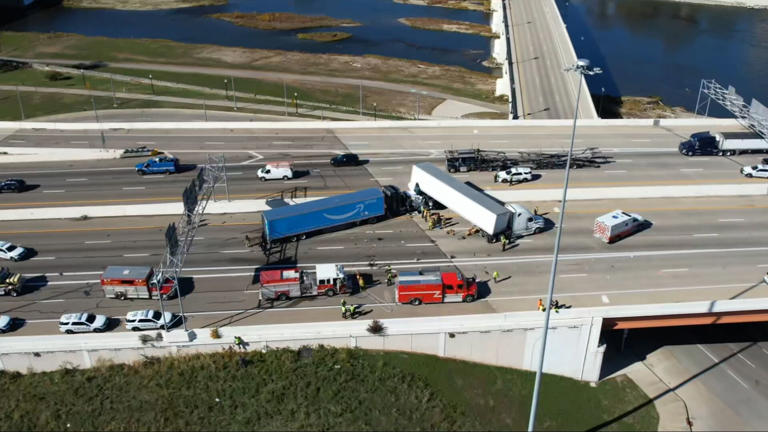 1 killed in multi-vehicle crash involving Amazon semi on I-75 NB