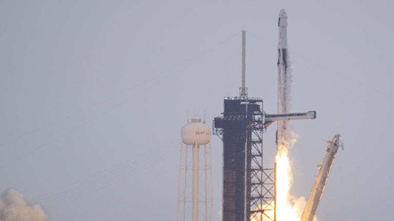 SpaceX's Raptor Engine Vs. Blue Origin's BE-4 - What's The Difference ...