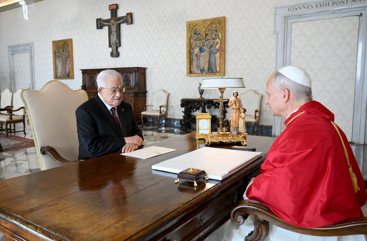 papa-leone-xiv-e-abu-mazen-dialogo-sulla-soluzione-a-due-stati-e-aiuti