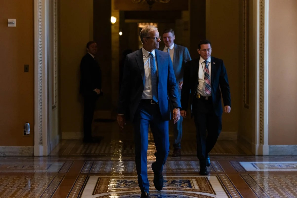 GOP weighs rare weekend Senate session as Democrats split on shutdown deal