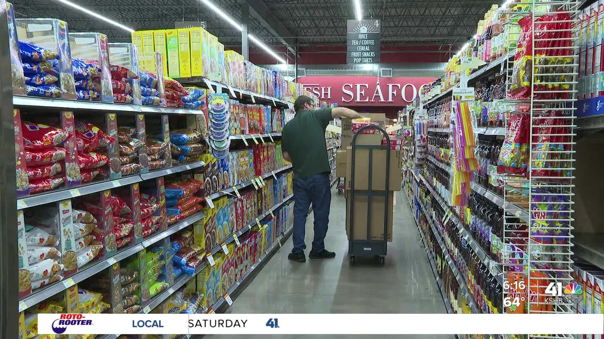 Locally owned Kansas City grocery store sees decline in sales amid SNAP ...
