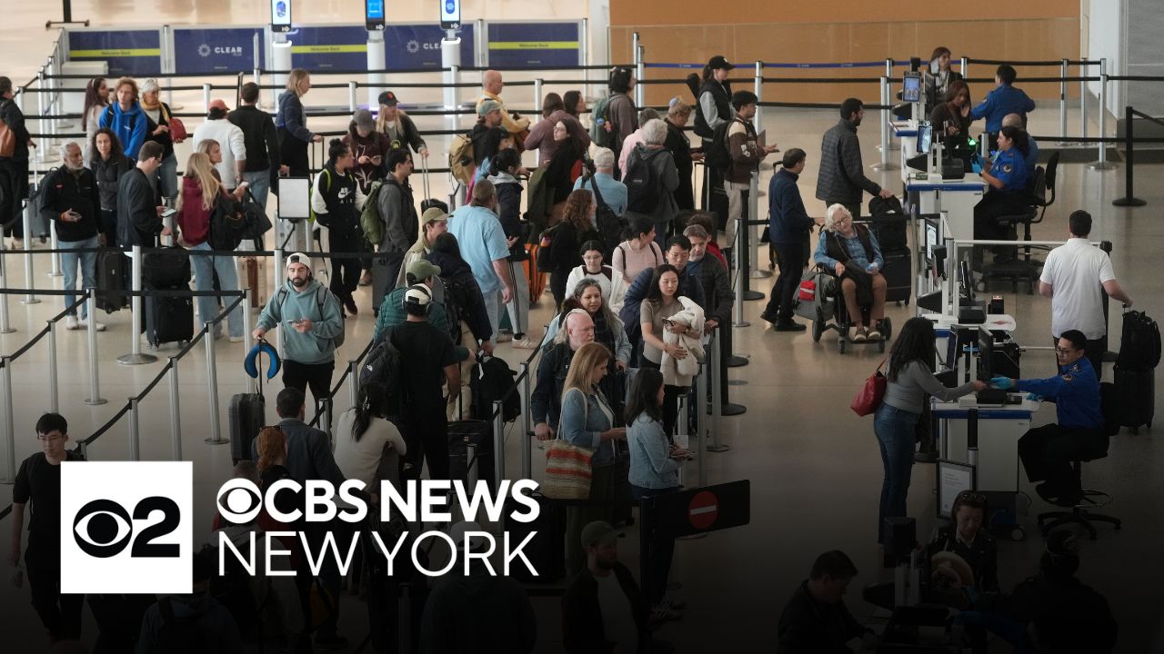 Lawmakers face pressure to end government shutdown amid airport issues ...
