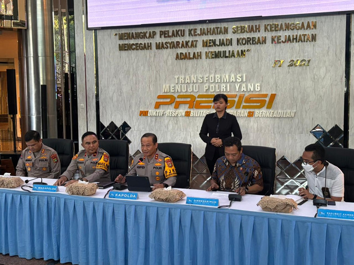 Polda Metro Tetapkan 8 Tersangka Kasus Ijazah Palsu Jokowi