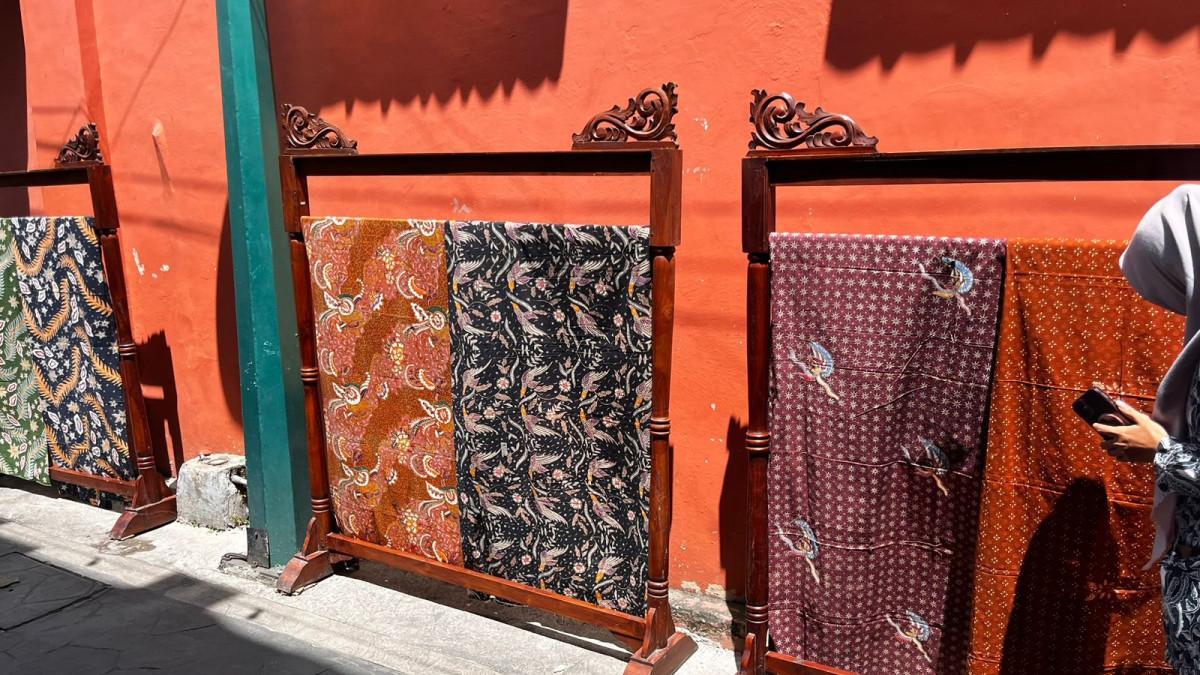 5 Kain Batik UMKM Solo Raya, Pilihan Oleh-Oleh Terbaik