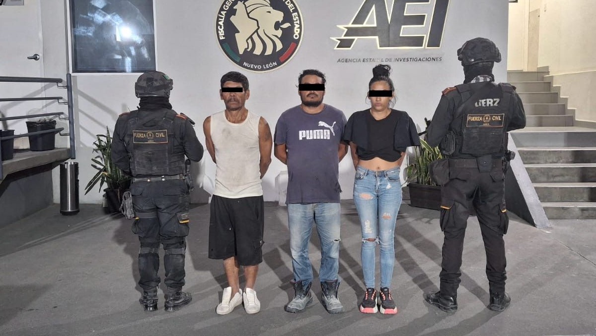 Tras persecución, detienen a tres adultos y un menor con armas y droga ...