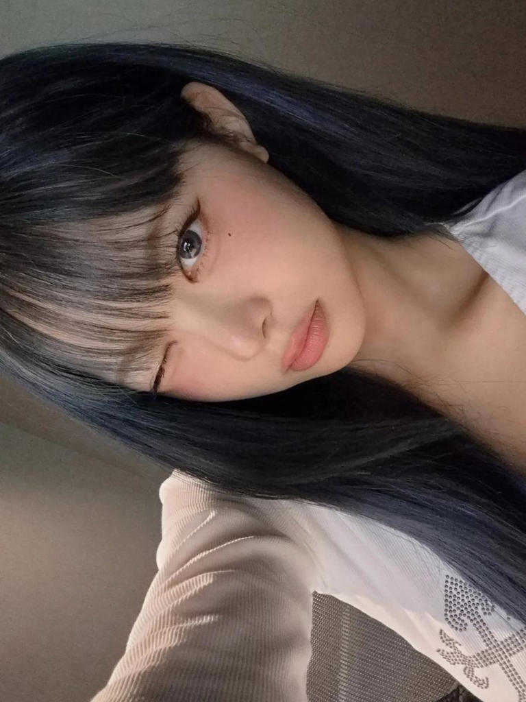 빛이 흐르던 오후”…홍은채, 겨울 초입 감성→고요한 셀카