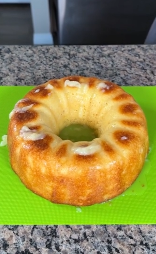 Bursting with Flavor: Easy Pineapple Cake Recipe