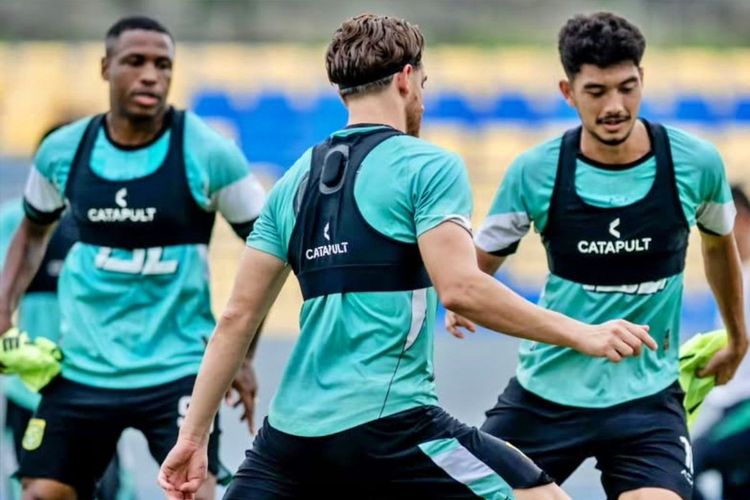 Susunan Pemain Persebaya Surabaya vs Persik Kediri Versi Bonek! Diego Mauricio Jadi Penentu