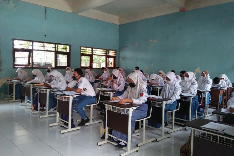 Penerapan TPACK untuk Meningkatkan Berpikir Kritis Siswa dalam PAI