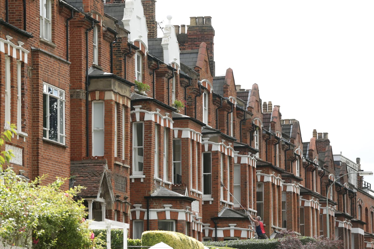 Average UK house price jumped to new record high in October