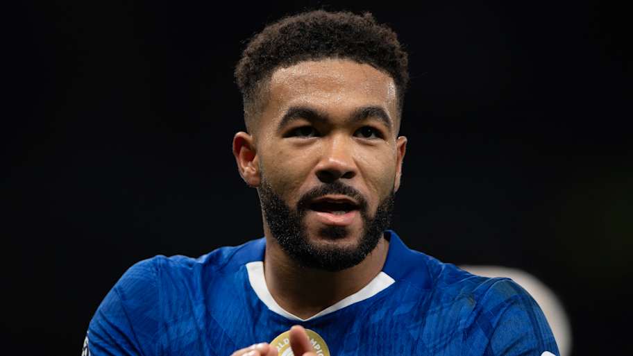 Reece James envía un mensaje a Estevao tras su brillante actuación goleadora en la Champions League contra el Qarabag.