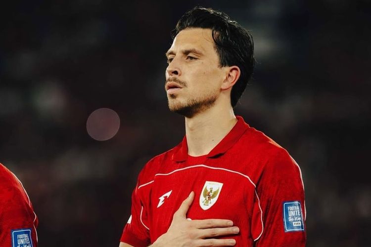 Apes! Thom Haye dan Shayne Pattynama Dihukum Larangan Bermain dan Denda Usai Insiden Lawan Irak