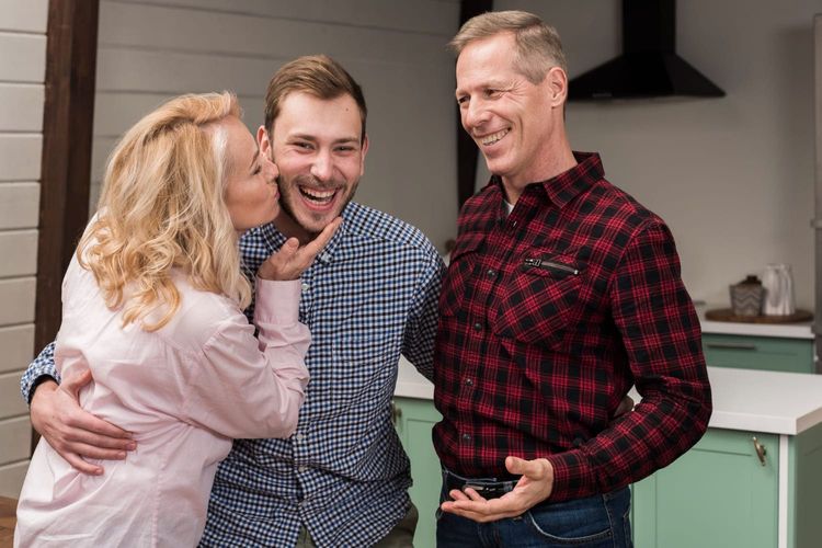 Doa Orang Tua Buka Jalan Sukses 5 Shio Ini, Siapa Mereka?