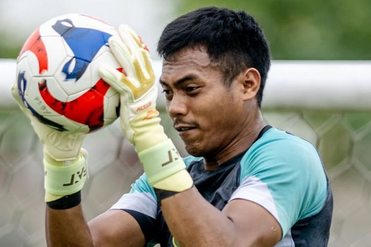 Andhika Gantikan Ernando, Ini Starting XI Persebaya vs Persik Kediri