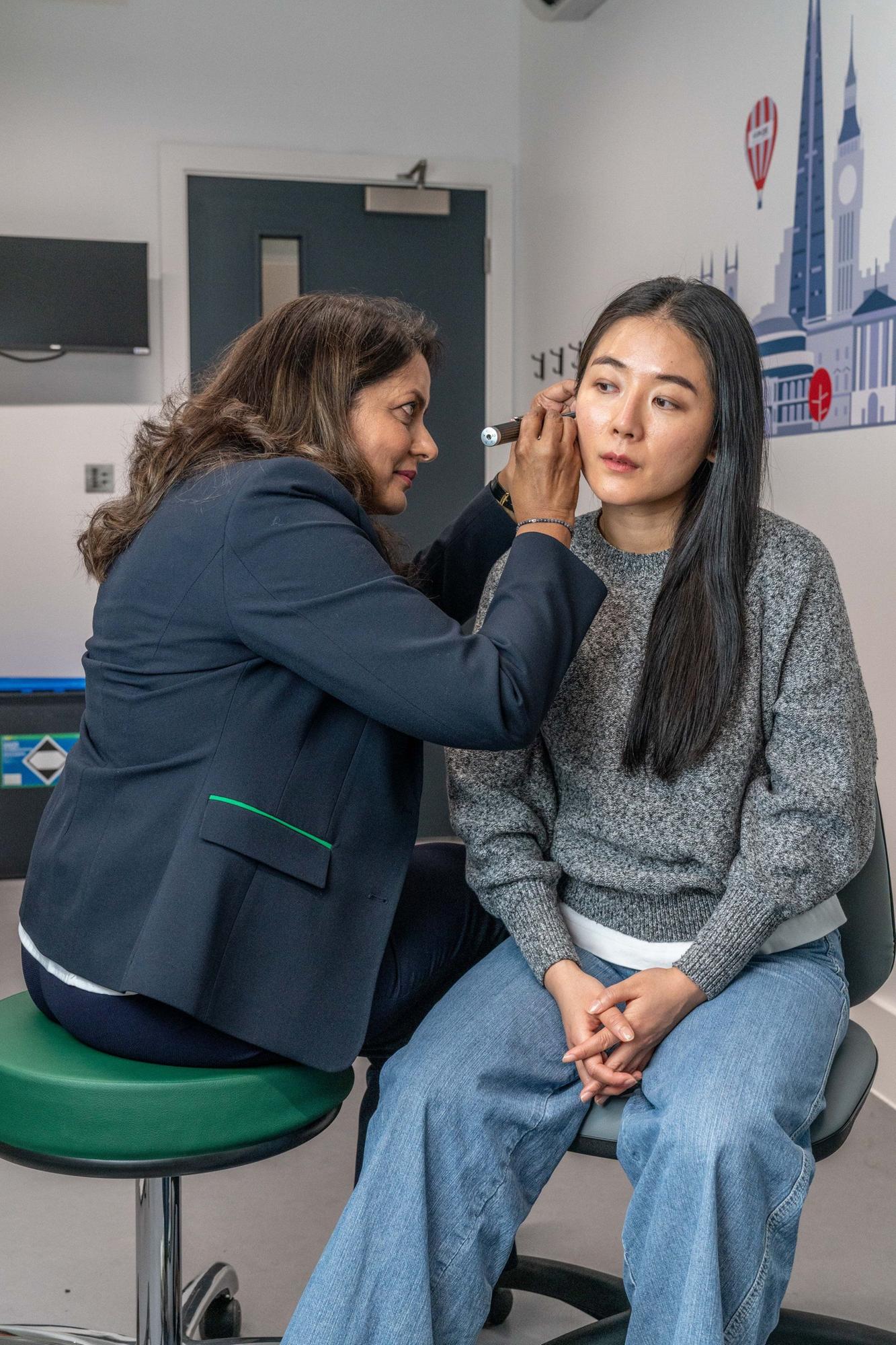 This World Homeless Day, Specsavers offers free eye and ear checks to ...
