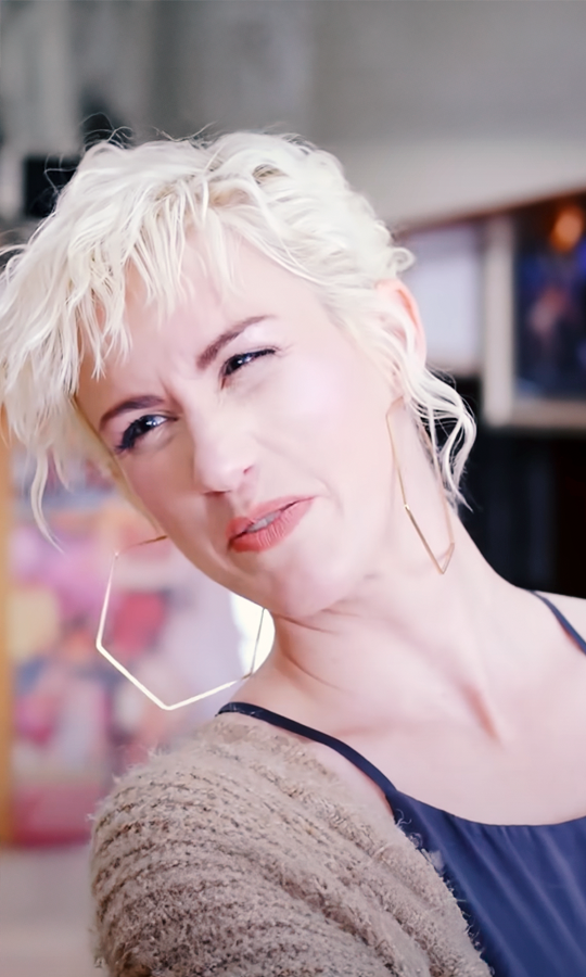 She humiliates a poor woman, but instantly regrets it!
